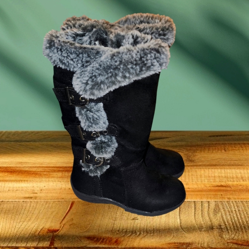 Little Girls Chic Black Boots with Gray Faux Fur